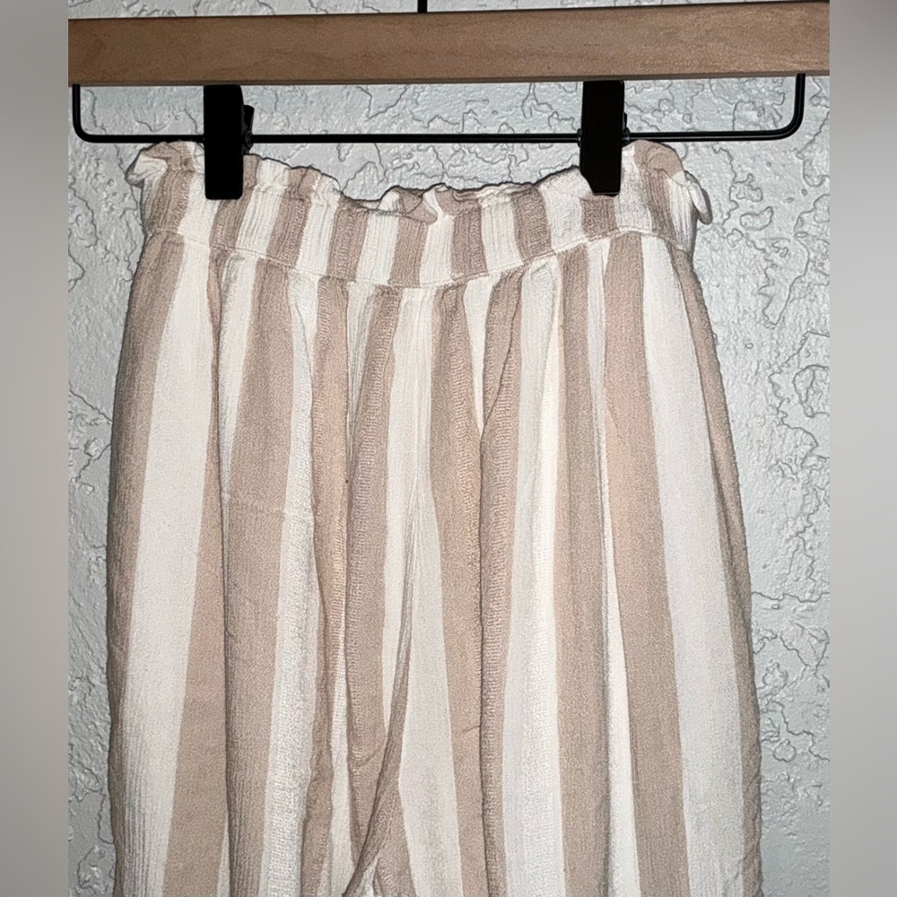American Eagle Outfitters Beige and White Striped Pants - Picture 6 of 8